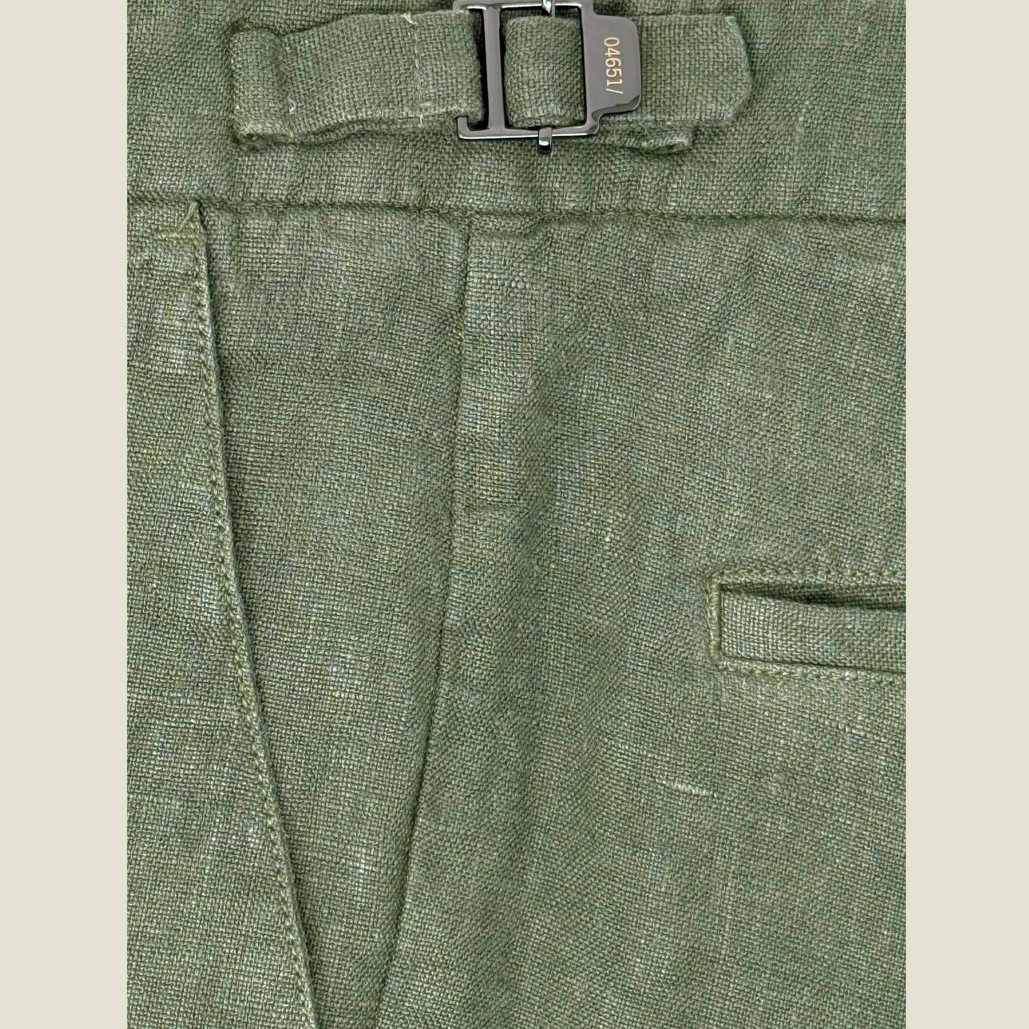 Load image into Gallery viewer, 04651 / A TRIP IN A BAG Shorts
