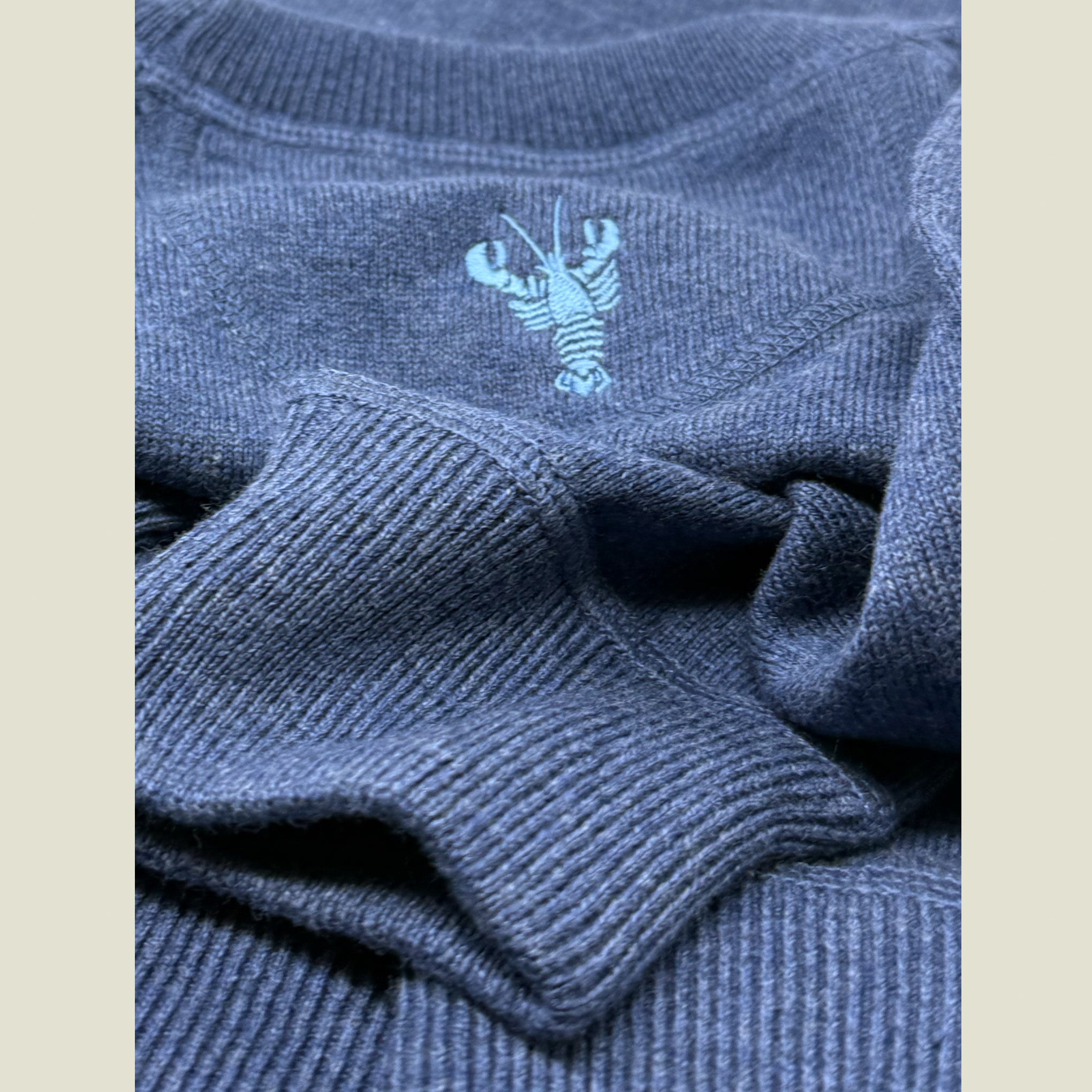 ALAN PAINE Lobster Sweater
