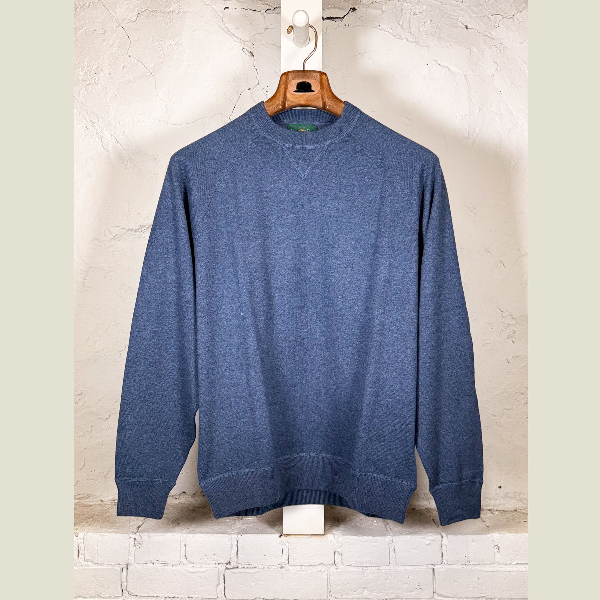 ALAN PAINE Lobster Sweater
