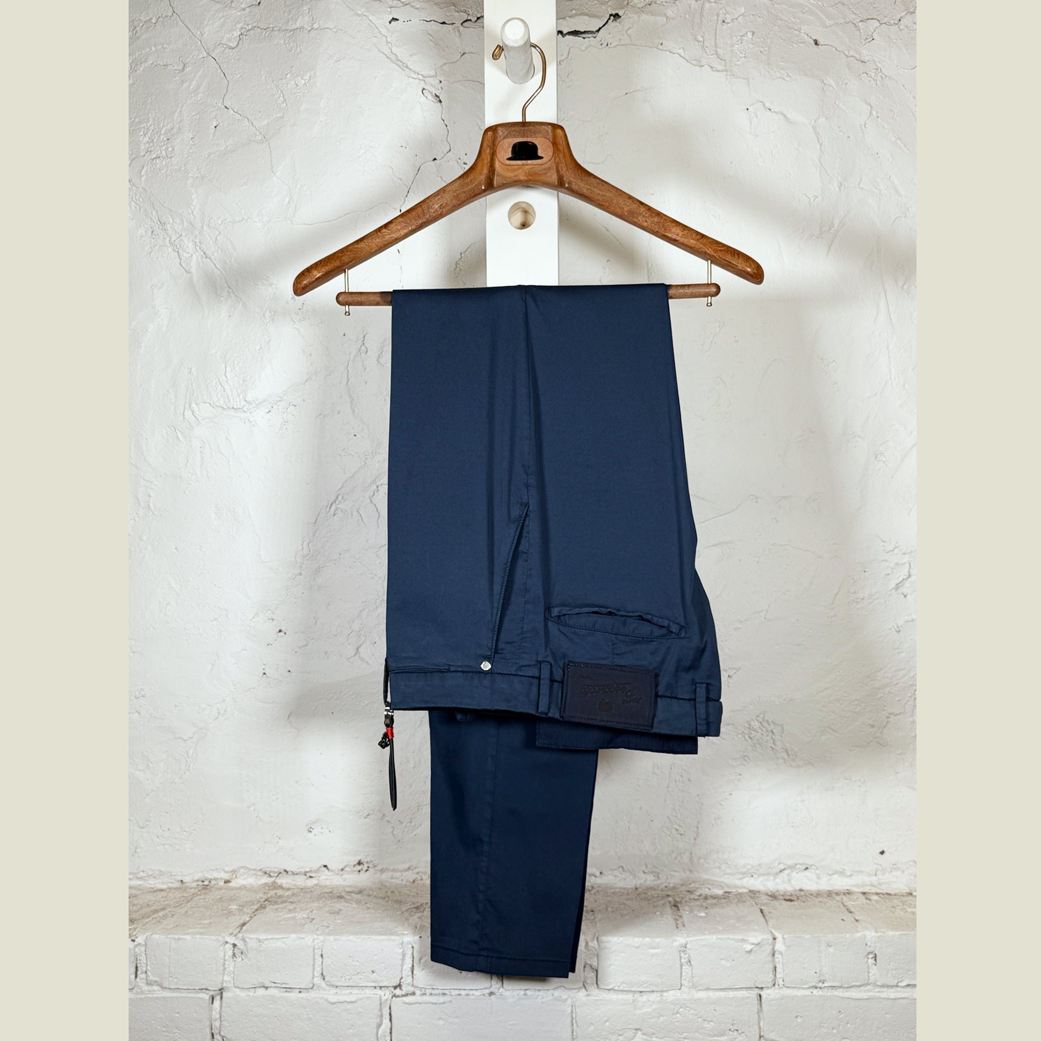 Load image into Gallery viewer, MARCO PESCAROLO Chino
