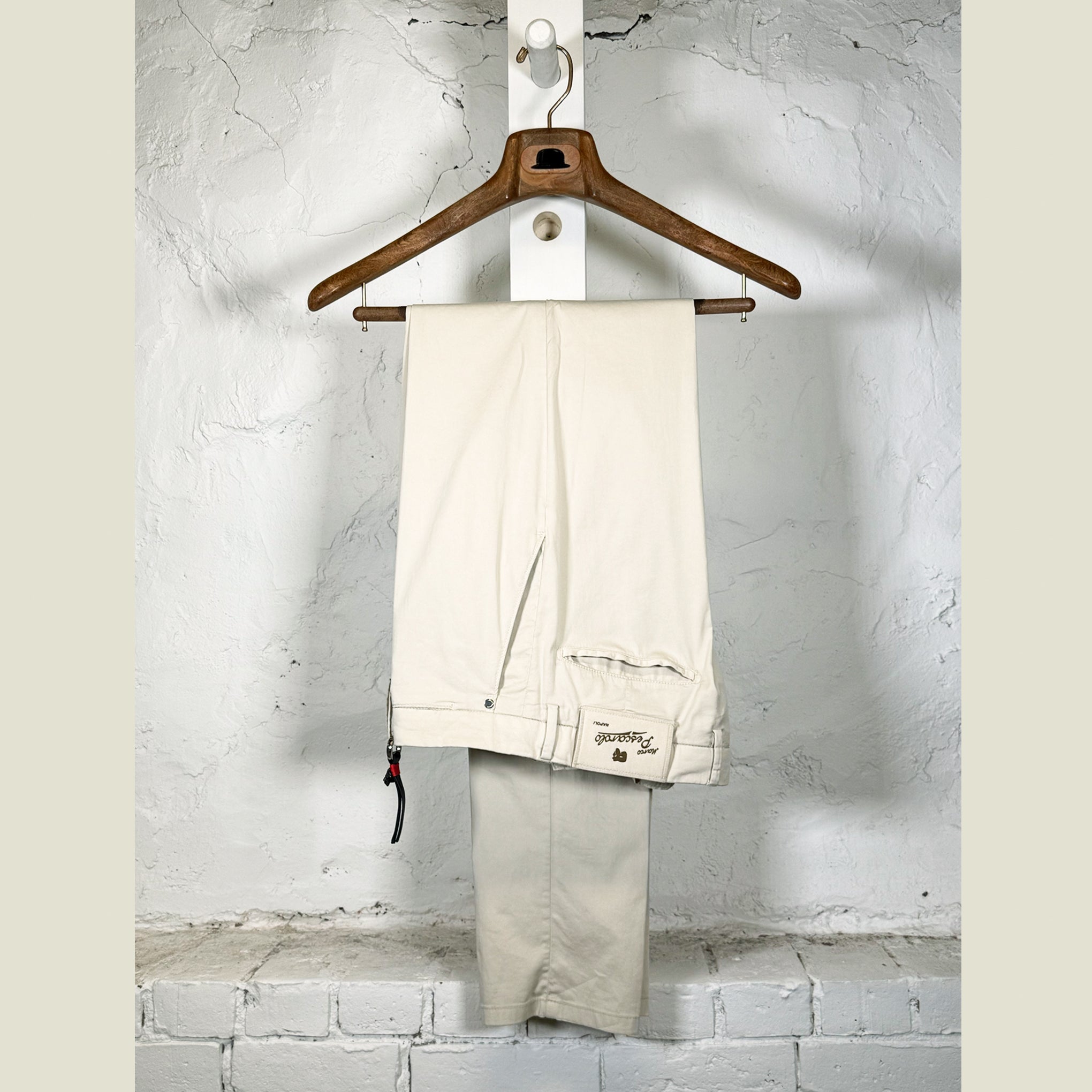Load image into Gallery viewer, MARCO PESCAROLO Chino
