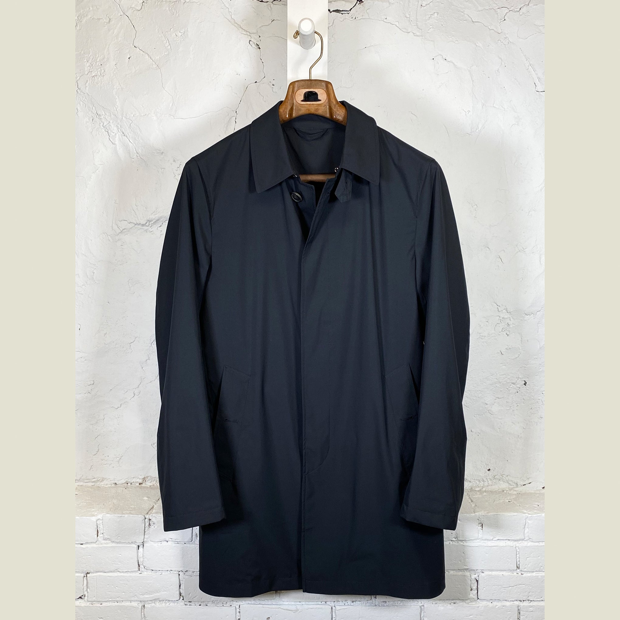 MANTO Packable Jacket