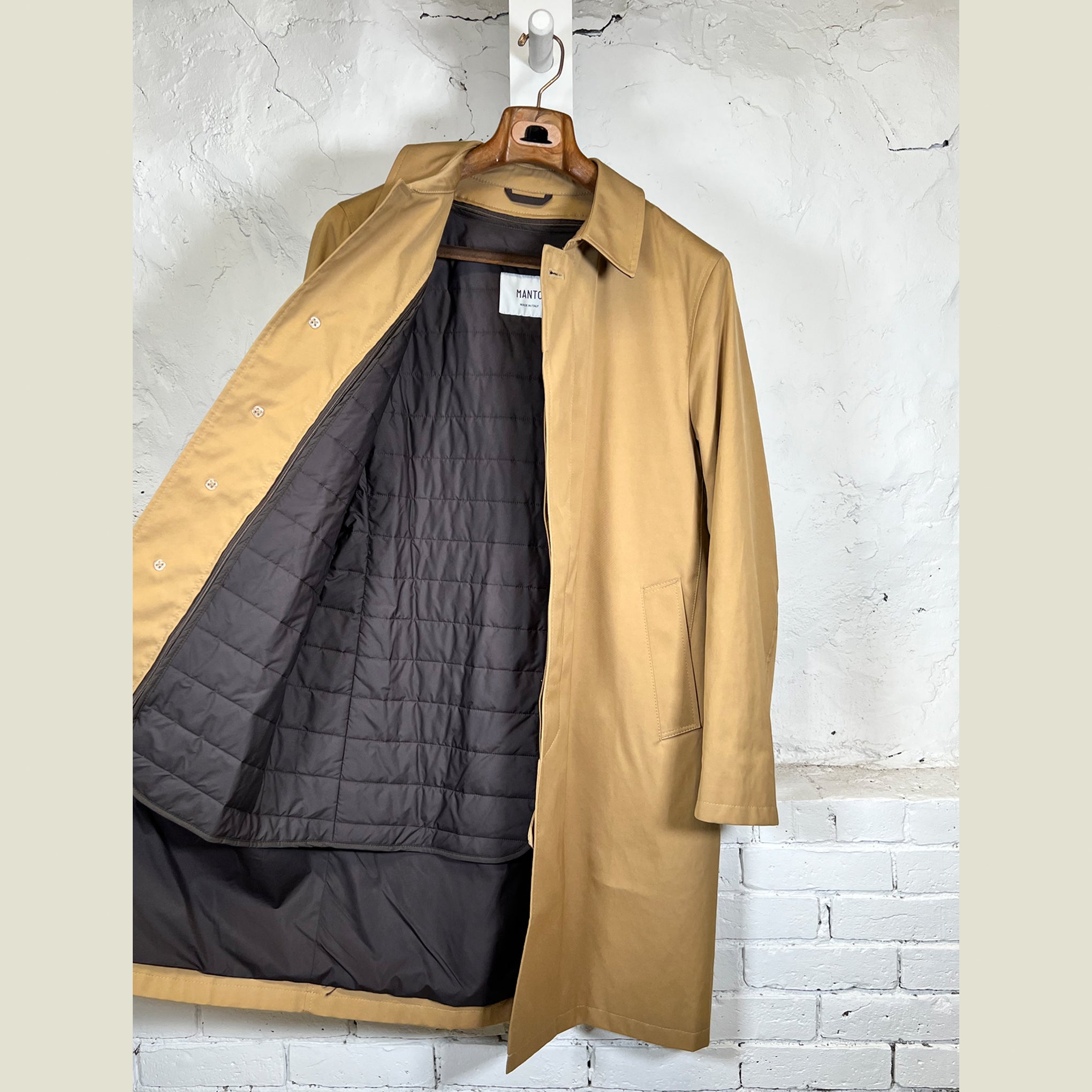 Load image into Gallery viewer, MANTO Tech Raincoat

