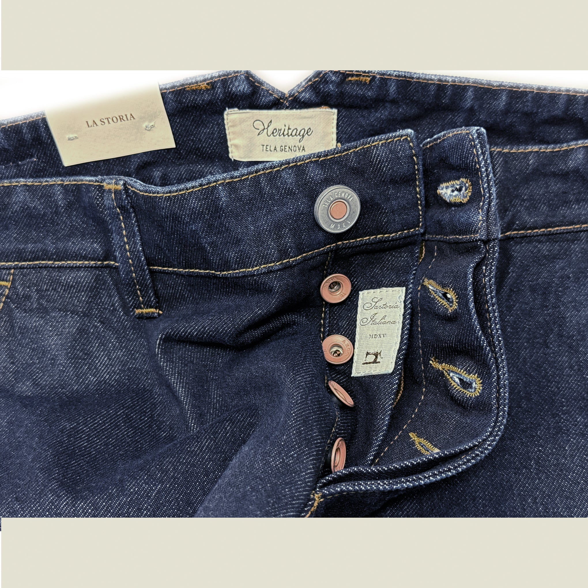 Load image into Gallery viewer, TELA GENOVA Jeans
