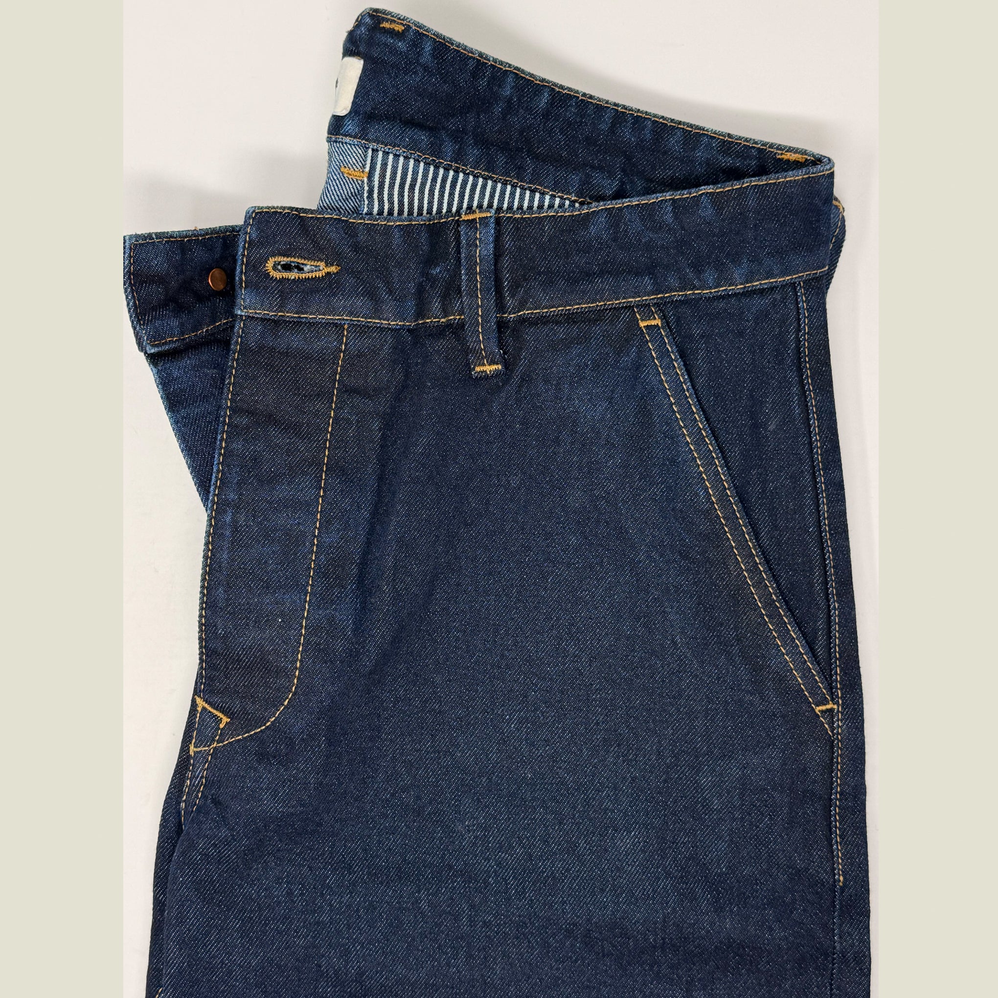 Load image into Gallery viewer, TELA GENOVA Jeans
