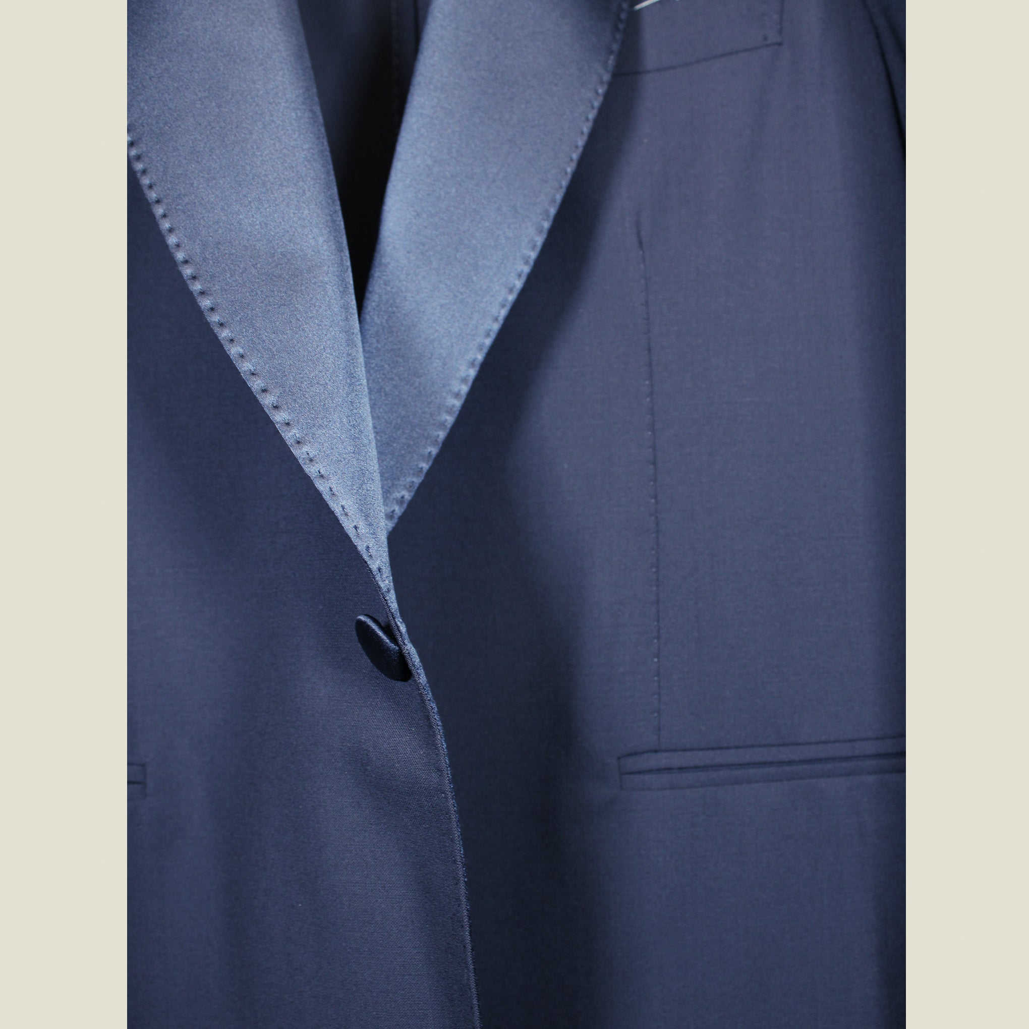 Load image into Gallery viewer, TOMBOLINI Zero Gravity Tuxedo
