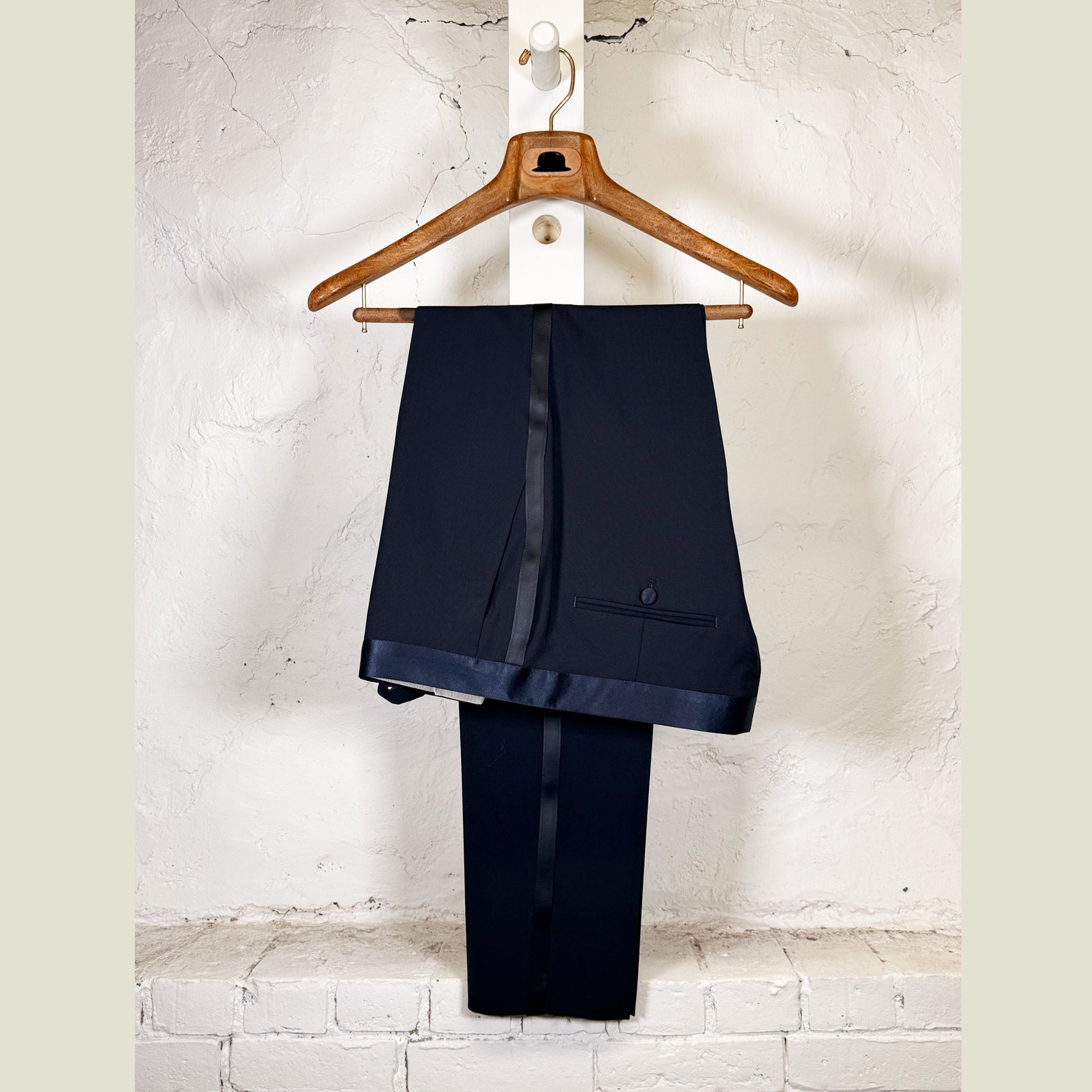 Load image into Gallery viewer, TOMBOLINI Zero Gravity Tuxedo
