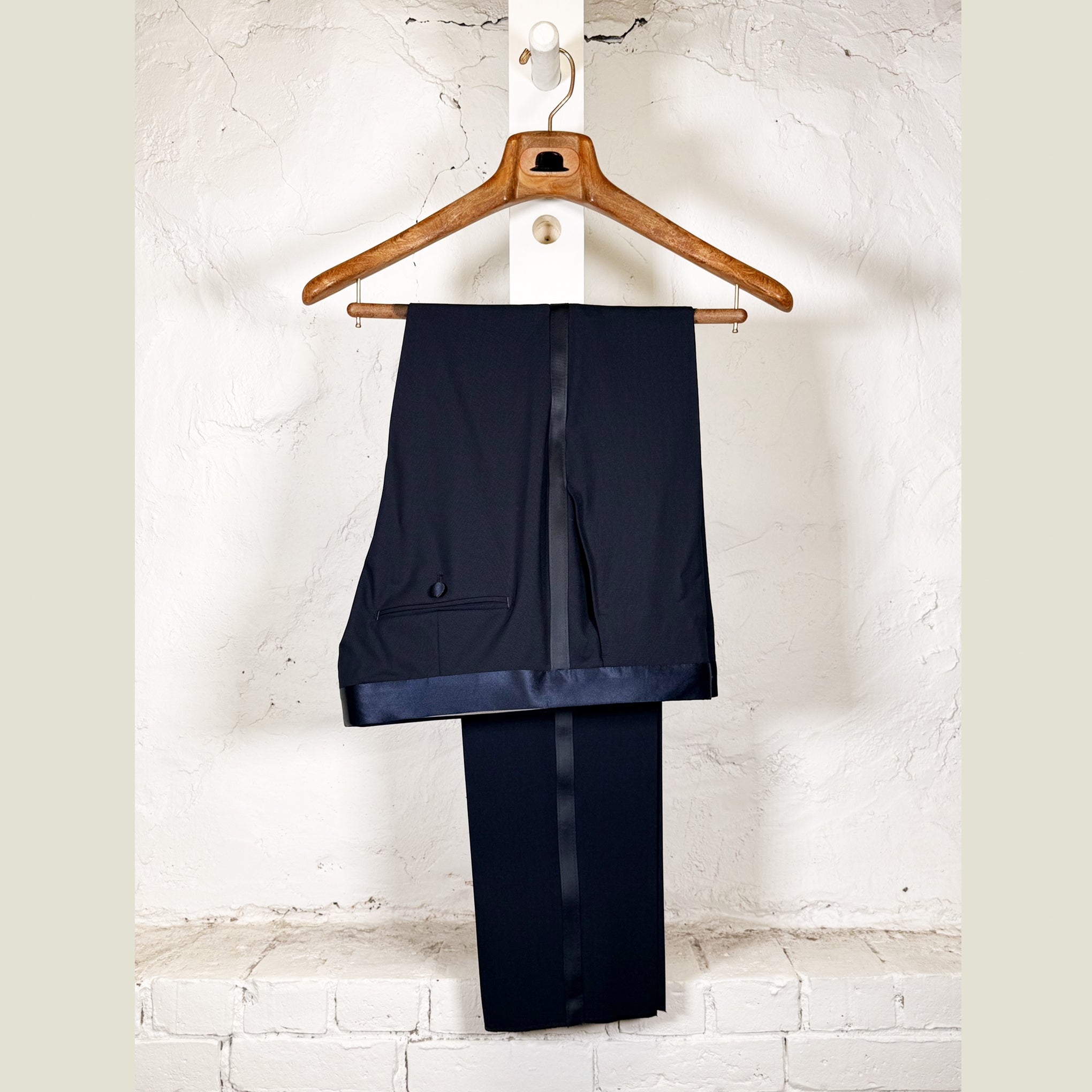 Load image into Gallery viewer, TOMBOLINI Zero Gravity Tuxedo
